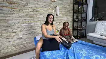 Na cama com Maya com Anazinha Do Mau