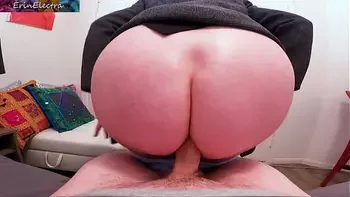 Stepmom lets you use her ass to practice sex everyday