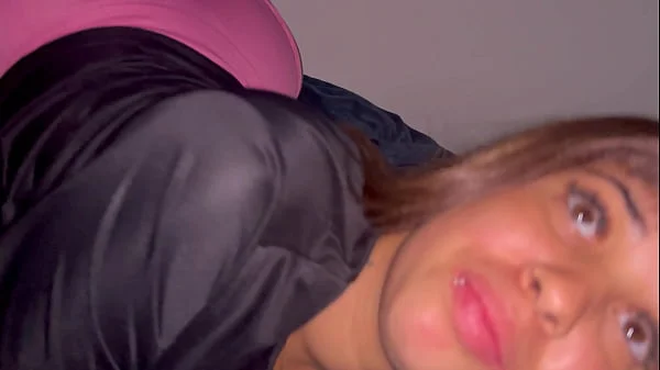 MEIA IRMA SAFADA SO QUER FODER SEM CAMISINHA PRA SENTIR O PAU GRANDE TODO DENTRO DELA -ACHO QUE ENGRAVIDEI ELA