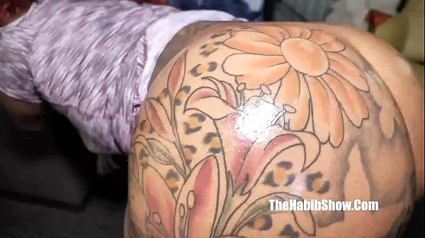 jiggle that jello booty ass so big sexfeene