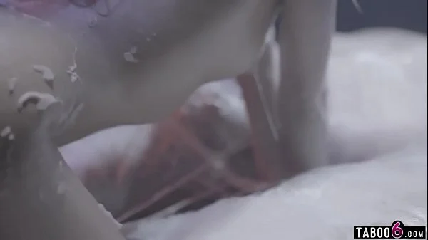 Teen couple taken by aliens star in live sex shows