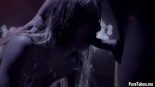 Couple got banged in a alien group sex at a spaceship