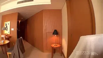 淫美熟女 ホテル客室係 1