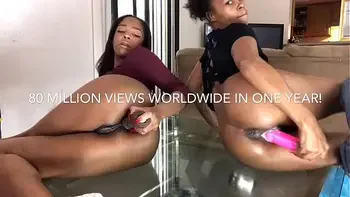 Neighborhood Freak! ‘DYNASTY’ Plays in Her Asshole and SQUIRTS!