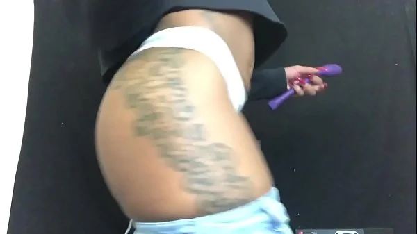 Ebony Thot Plays the Game! And Her Pussy! and Asshole!