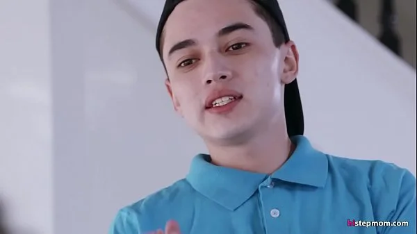 Kiss 's feet you bad ! - Misty Stone