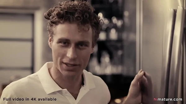 Wealthy GILF Erica Lauren and the elder trust guy