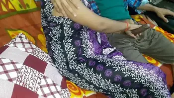 नौकरानी की लड़की जब उसकी जगह काम पे आई