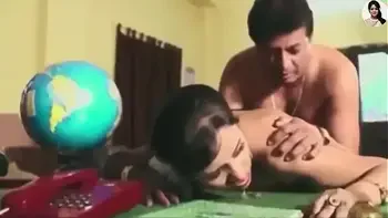 चाची कि चुदाई पुलिस थाना में