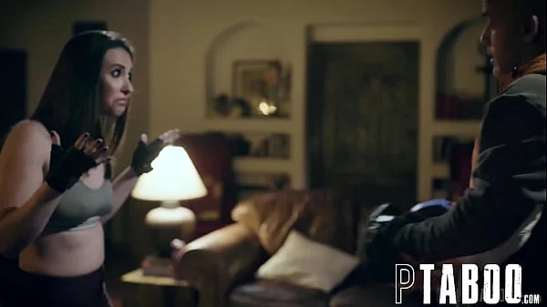 Bratty Hollywood Actress Casey Calvert Loses Sex Bet With Stuntman