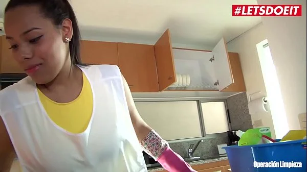 MAMACITAZ - #Andrea Flores - BBW Latina Maid Threeway Homemade Fun At Work