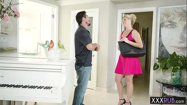 Big cock client experienced hot massage by a mature