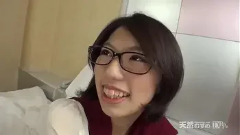 めがね素人 ～めがねが似合うアニオタをナンパしちゃいました～ つぐみ 1