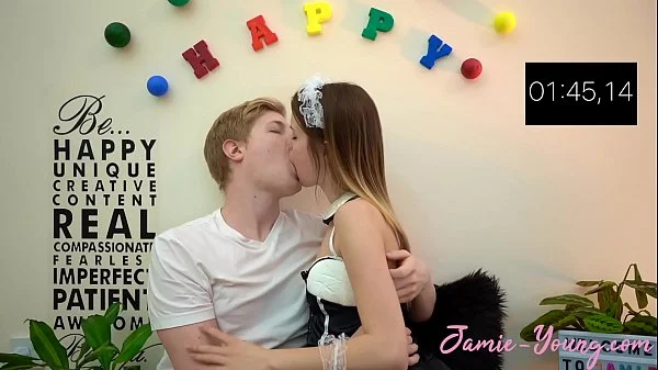 10 Minutes Make Out Challenge!! Jamie Young