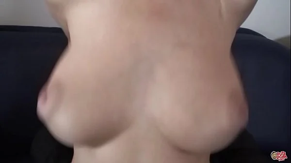 Tetona increible juega con el cura