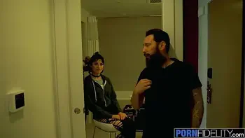 PORNFIDELITY Jewelz Blu Filled With Hot Jizz