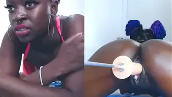 Ebony cam girl squirts