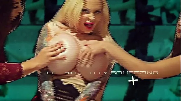 Sabrina Sabrok tragando leche mamando verga bien rico