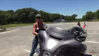 Pissing - The Movie: Deauxma