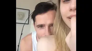 Modelo tirando fotos - Alexandra Smelova