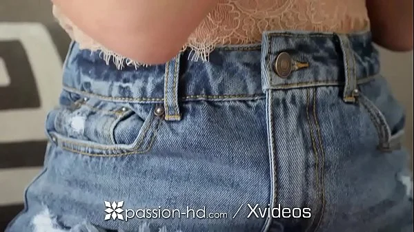 PASSION-HD Unexpected Fuck With Lucky Delivery Boy