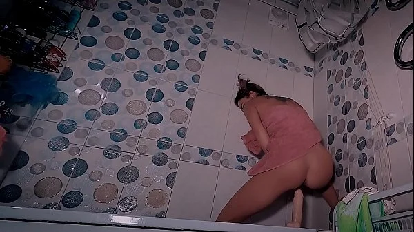 tries to fuck herself in her tight pussy for the first time with a huge dildo and unexpectedly ends with squirt