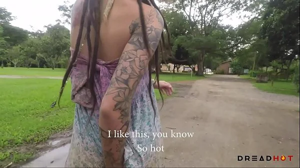 Safada tomando no cuzinho no parque em publico! - Dread Hot