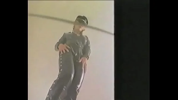 The make up artist of the Pin Up Club goes naked herself