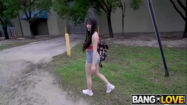 Dylann Vox Stripper With Double Ds Hops on The Bus