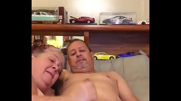 Mi esposa asiendome una puneta