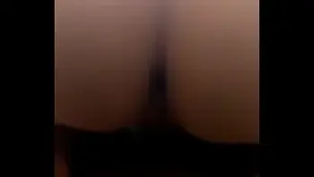 Dos amigas de la universidad en mi cuarto