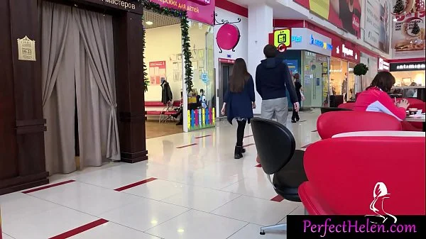 Hot Girl Public Blowjob Dick Stranger and Cum Swallow at the Resort