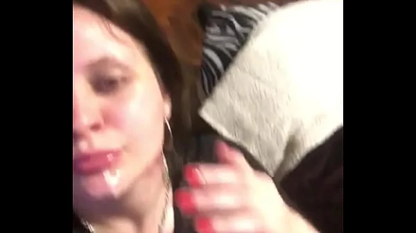 Le doy la leche a mi putita