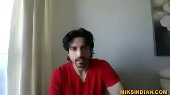 बॉलीवुड डायरेक्टर ने एक्ट्रेस को ऑडिशन पे नंगा करके नचाया और अपनी हवस का शिकार बनाया