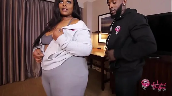 BBW Fucks her new gym trainer (Juicy Tee & Omar Flexxx)