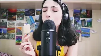 I Try This Microphone - Asmr