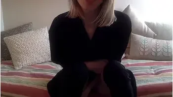 Jouis Deux Fois Pour Moi. Regarde Mon Corps Au Soleil. Asmr. Relaxation