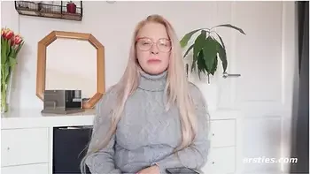 Blonde Babe Anna Talks About The First Time She - Anna Blonde
