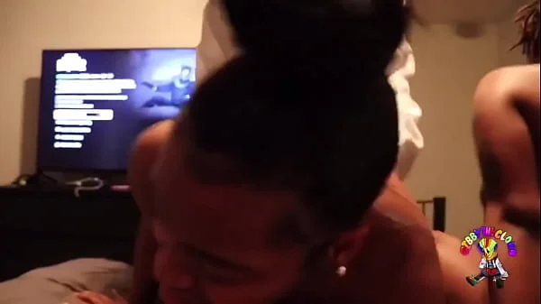 Fucking my GF while her friend watches lifetime
