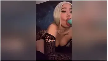 Mommy Cums Like Crazy -planesgirl