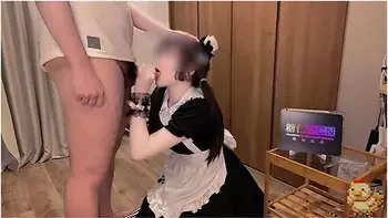 猫系女仆家政服务黑丝过膝袜女仆上门色色的隐藏菜单让人欲罢不能满足所有幻想