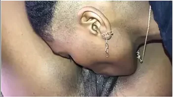 Lesbian Pussy Eating