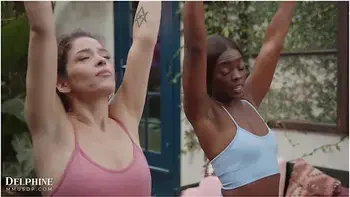 Victoria Voxxx And Ana Foxxx Live On Cam!