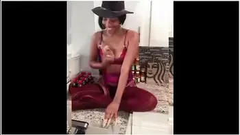 Clean Up Woman - Sasha Zanotti