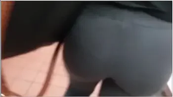 FAT JIGGLY ASS IN SPANDEX(MAJOR VPL!!!!!)