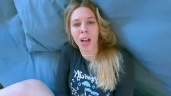 MILF Blowjob and Creampie - Big Ass Amateur Sucks Dick for Tip