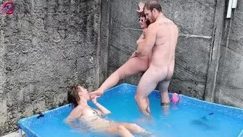 Amateur Homemade: My Wife Cheats With Neighbour On Camera - Candy Kush & Carmonaoficial