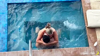 Milf Nina Nite Hot Tub Blowjob & Underwater Sex Creampie