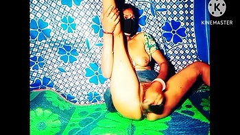 Mampi Bhabhi Ki Steel Ki Glass Big Pussy Fucking Video