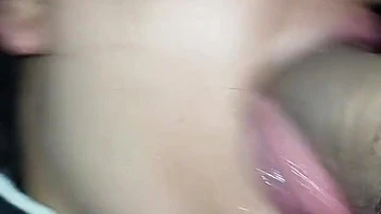 Maddening Blowjob, She Shakes Her Mouth Hard On The Cock